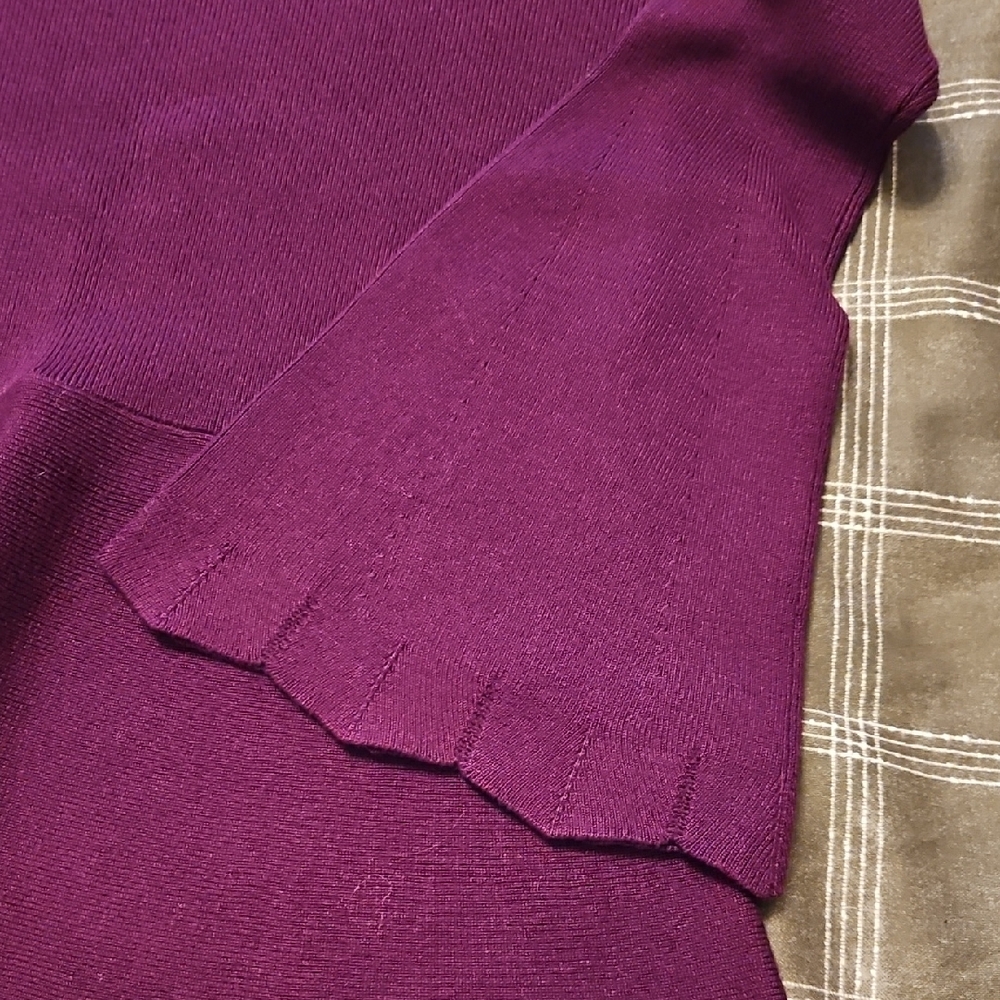 Ivanka Trump gorgeous knit sweater Small